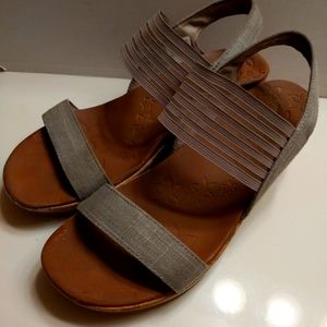 SKECHERS WOMEN'S CALI BEVERLEE SMITTEN KITTEN WEDGE SANDAL sz 10 NATURAL 38527